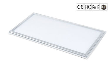 正方形の居間 27W はリストされている LED の天井灯 300x600 DLC ETL TUV を引込めました