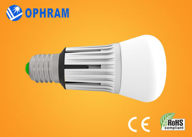 SMD2835 IP20 のシャンデリア 9Watt LED の地球の電球の冷たい白 100V - 240V