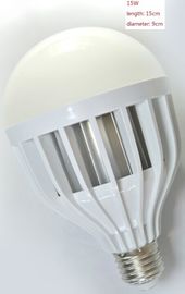 15W E27 1450LM Epistar LED の地球の球根の長い寿命