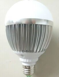 レストランのための白い 1200lm 4000K/6000K SMD5730 LED の地球の球根 15Watt を冷却して下さい