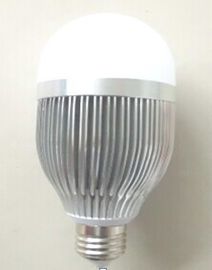 レストランのための白い 1200lm 4000K/6000K SMD5730 LED の地球の球根 15Watt を冷却して下さい