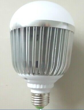 家/オフィスのための 18W 1440LM 110V E27/E14/B22 LED の地球の電球