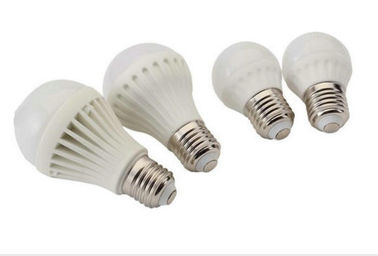 7 ワット 700lm LED の地球の球根 80 CRI の高性能 LED の取り替えの球根