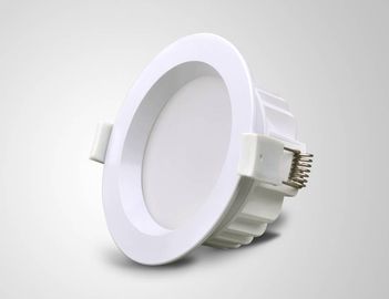 引込められたダイカストで形造る 25Watt LED Downlights の RA は 80 IP45 スタジオのための白い Dimmable を暖めます