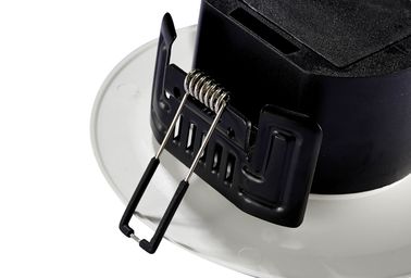 取付けられた表面は Downlights 5W 8W 15W 30W AC96-265V を 3 インチの LED によって引込められた Downlight の暖かい白導きました