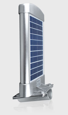 高い内腔 50W の純粋な白 IP66 屋外のオールインワン太陽 LED の街灯