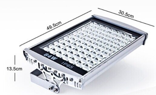 142 W 13500lm はスポーツ区域のための白い LED の街路照明の据え付け品 IP65 を暖めます