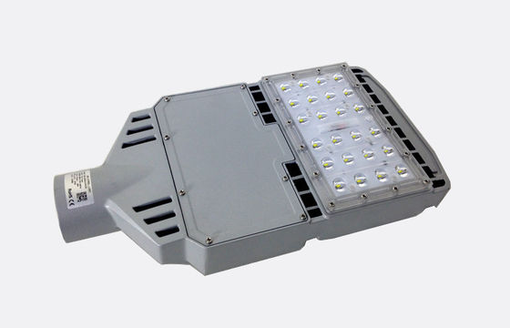防水 40w 屋外の導かれた街路照明の据え付け品 4000lm のビーム角